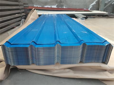 Gewellte Dachbleche aus Stahl