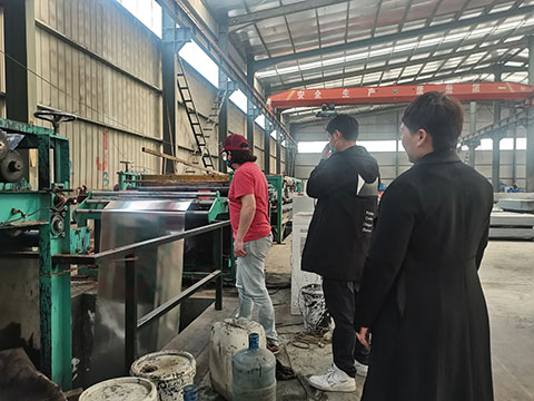 Customer Visit Our Factory