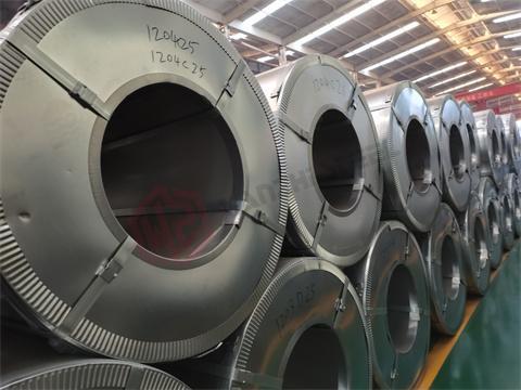 375 tonnellate di bobine di acciaio rivestite di colore in Libia