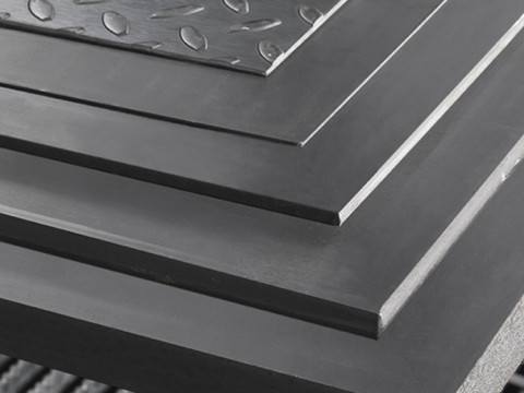 La piastra in acciaio al carbonio è disponibile in una varietà di larghezze, lunghezze, gradi e spessori