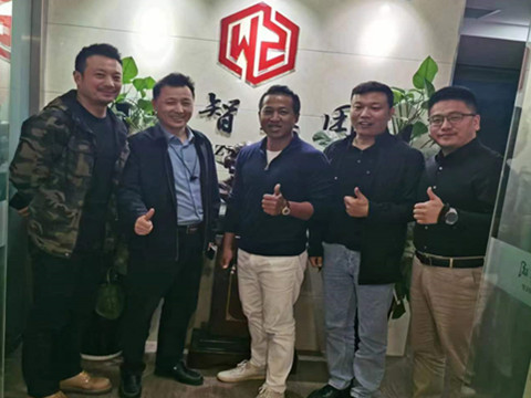 Rayanskin Group visitó Wanzhi Group para una mayor cooperación