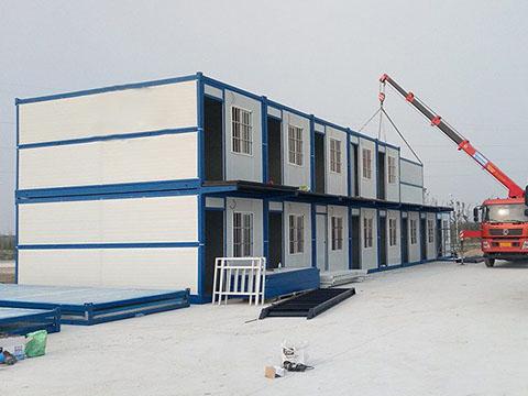 Easy to assemble and hoist.