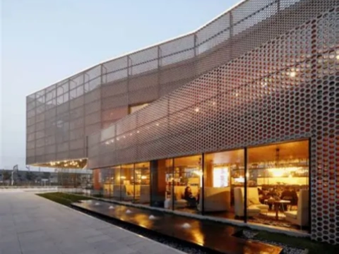 Modeling decorative facade