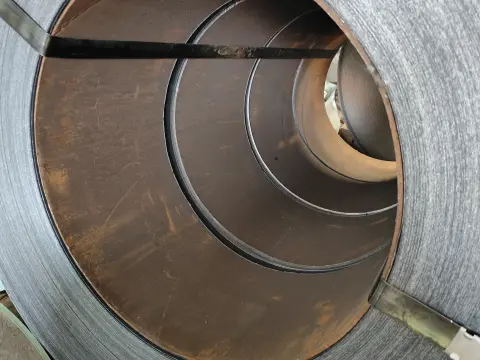 Internal steel cylinder