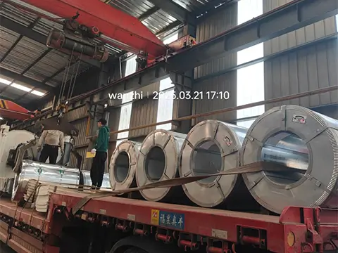 The first batch of goods is loaded